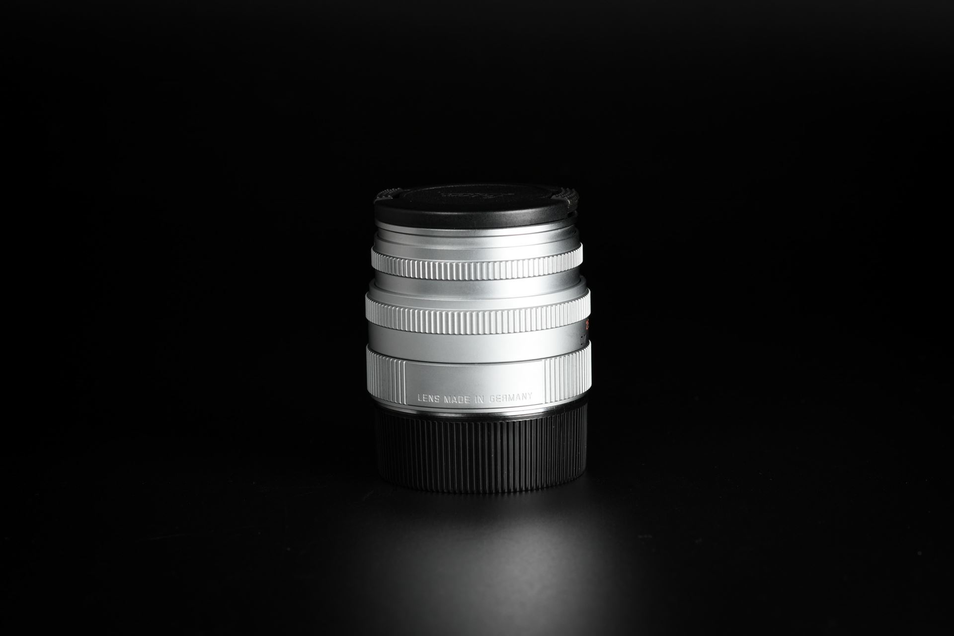 Picture of Leica Summicron-M 50mm f/2 Ver.5 Pre-ASPH Silver 6-bit