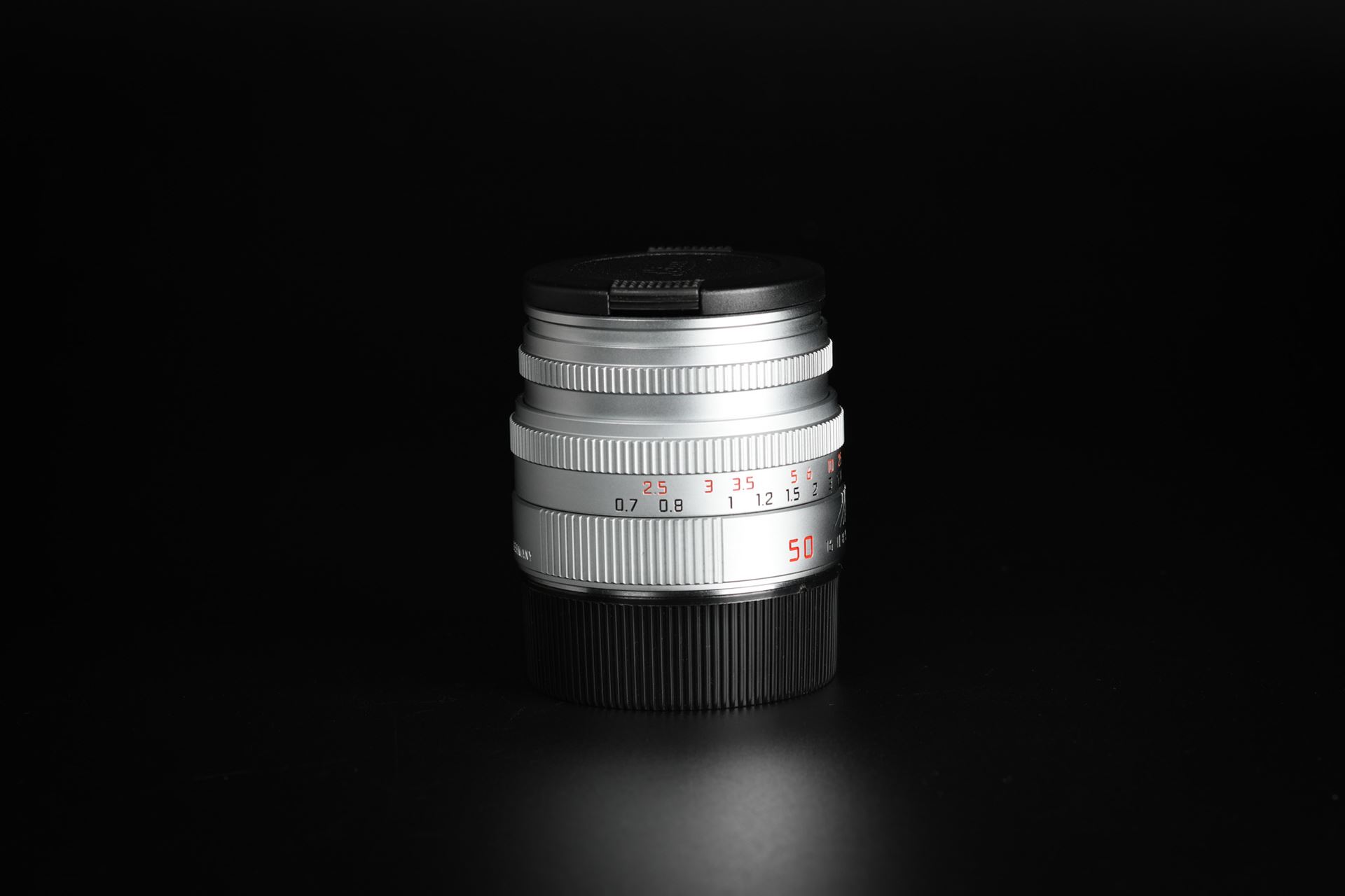Picture of Leica Summicron-M 50mm f/2 Ver.5 Pre-ASPH Silver 6-bit