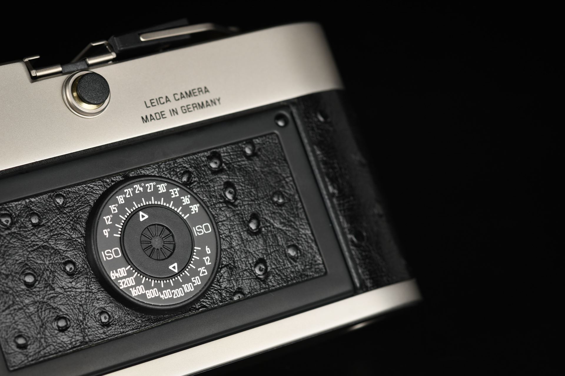 Picture of Leica M6 Classic 0.72 Titanium