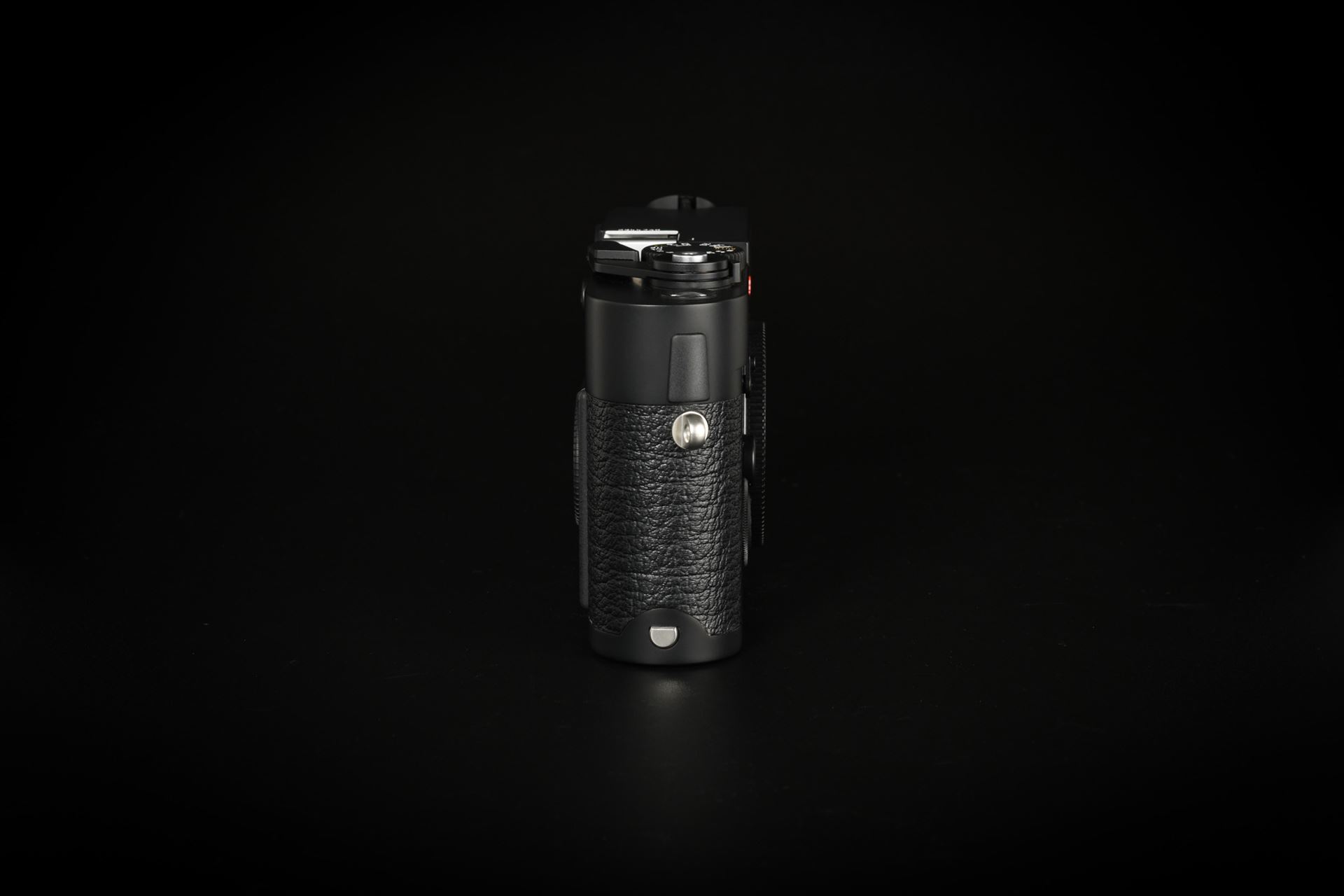 Picture of Leica M7 0.85 Black Chrome A-La-Carte