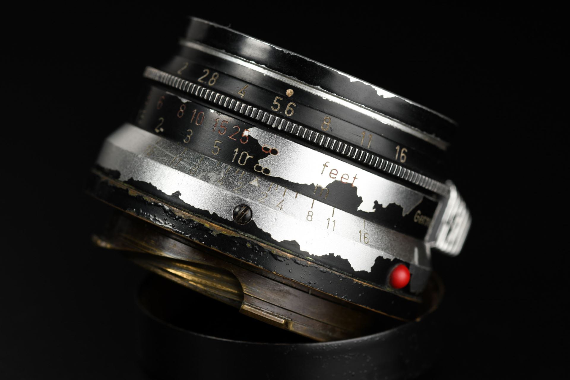 Picture of Leica Summicron-M 35mm f/2 Ver.1 8-element Black Paint Brass Mount
