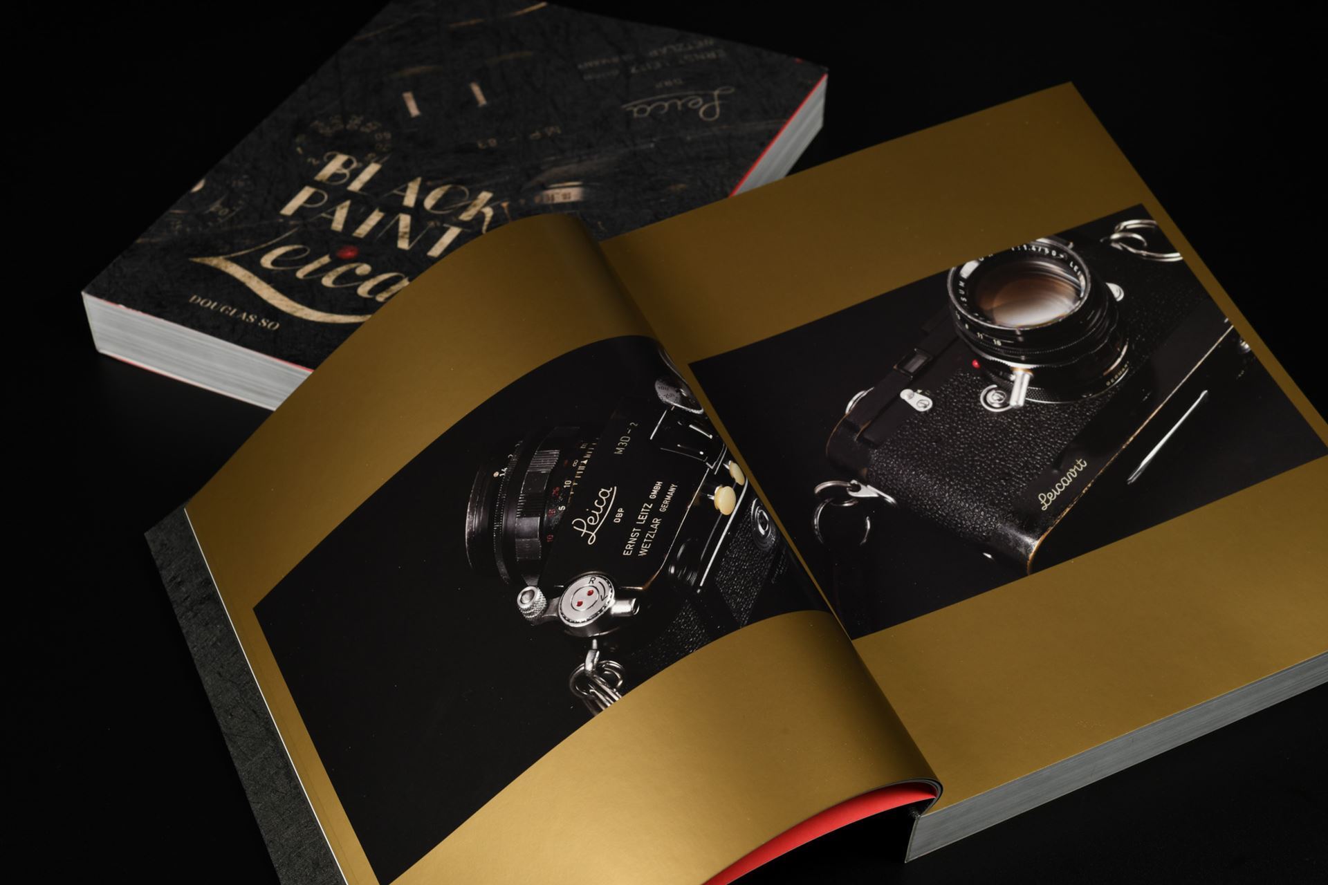 Picture of <Black Paint Leica> book