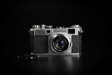 Picture of Nikon S2 Silver with W-Nikkor.C 35mm f/2.5
