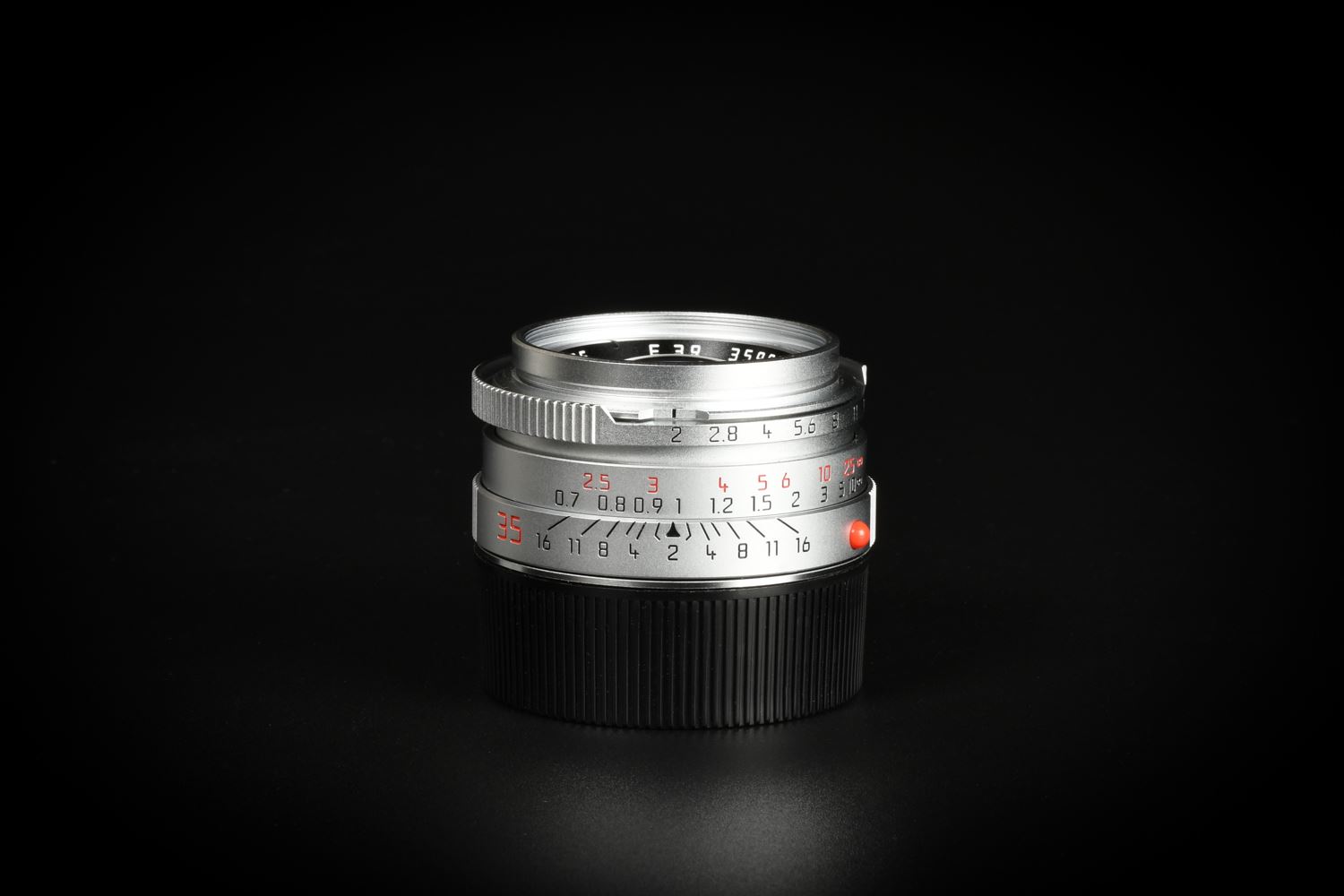 Picture of Leica Summicron-M 35mm f/2 Ver.4 7-element Silver
