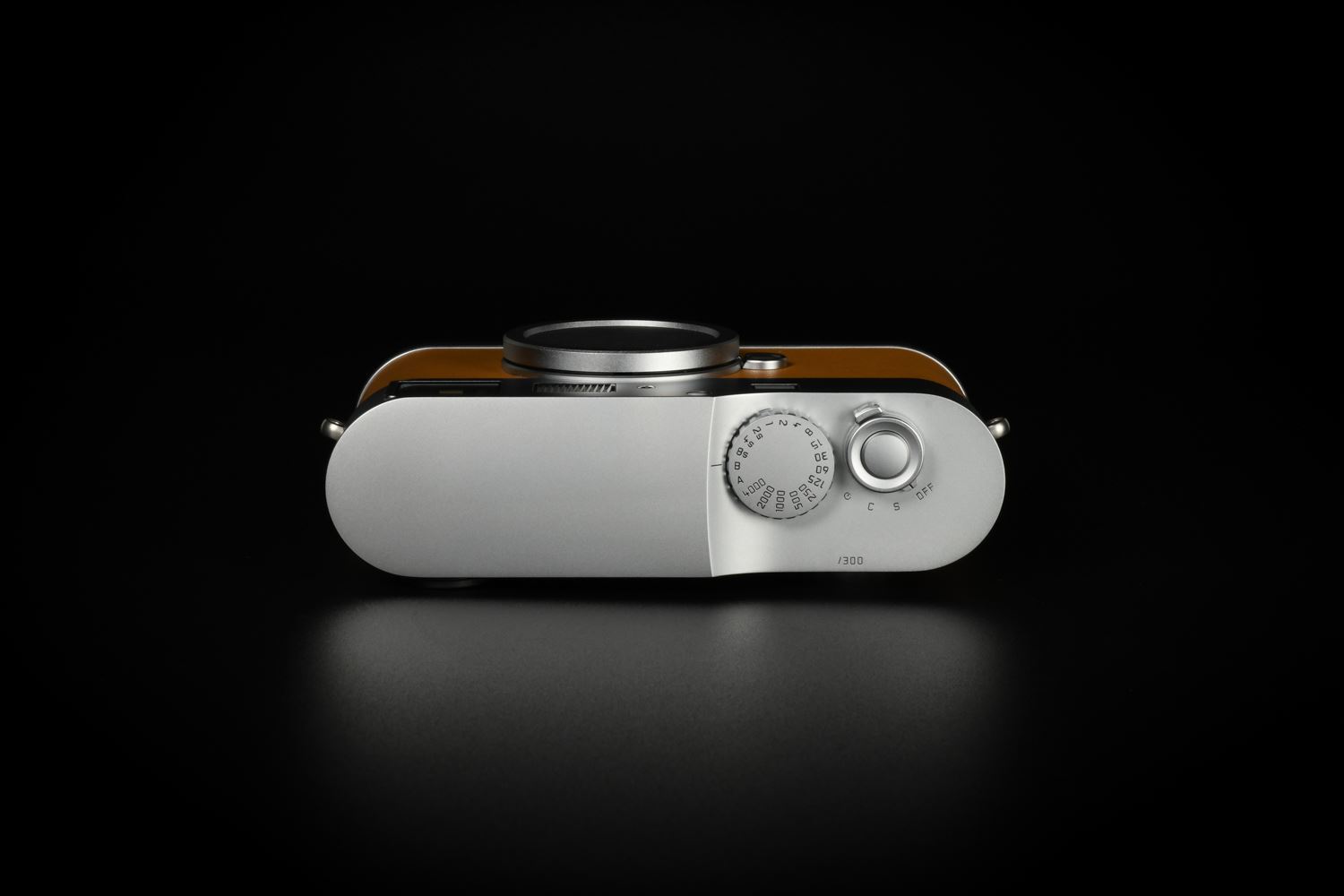 Picture of Leica M9-P Edition Hermes with Summilux-M 50/1.4 ASPH
