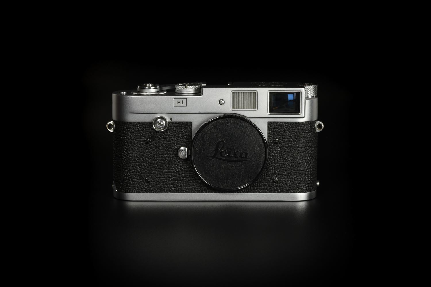 Picture of Leica M1 Button Silver