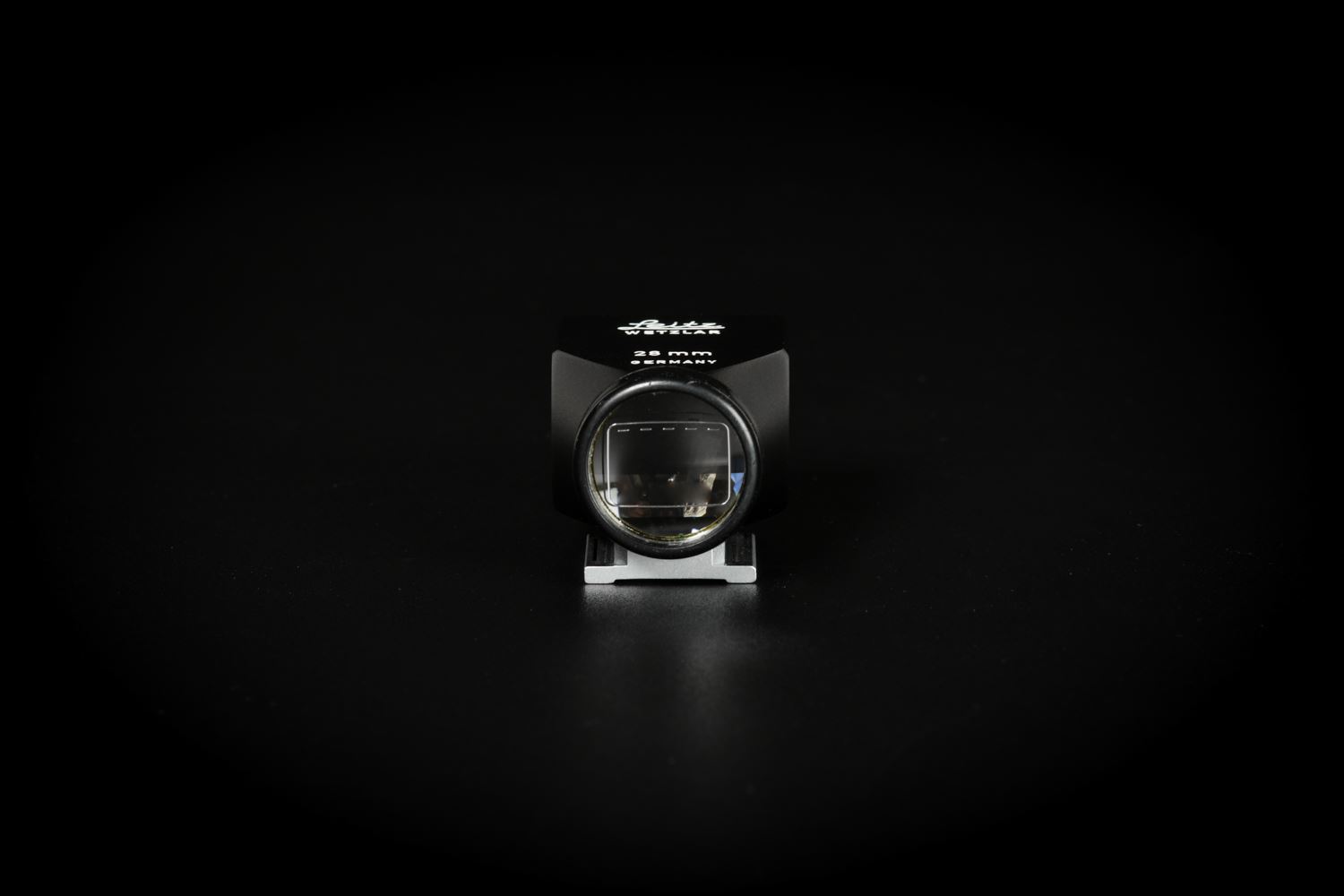 Picture of Leica 28mm SLOOZ Black Metal Viewfinder