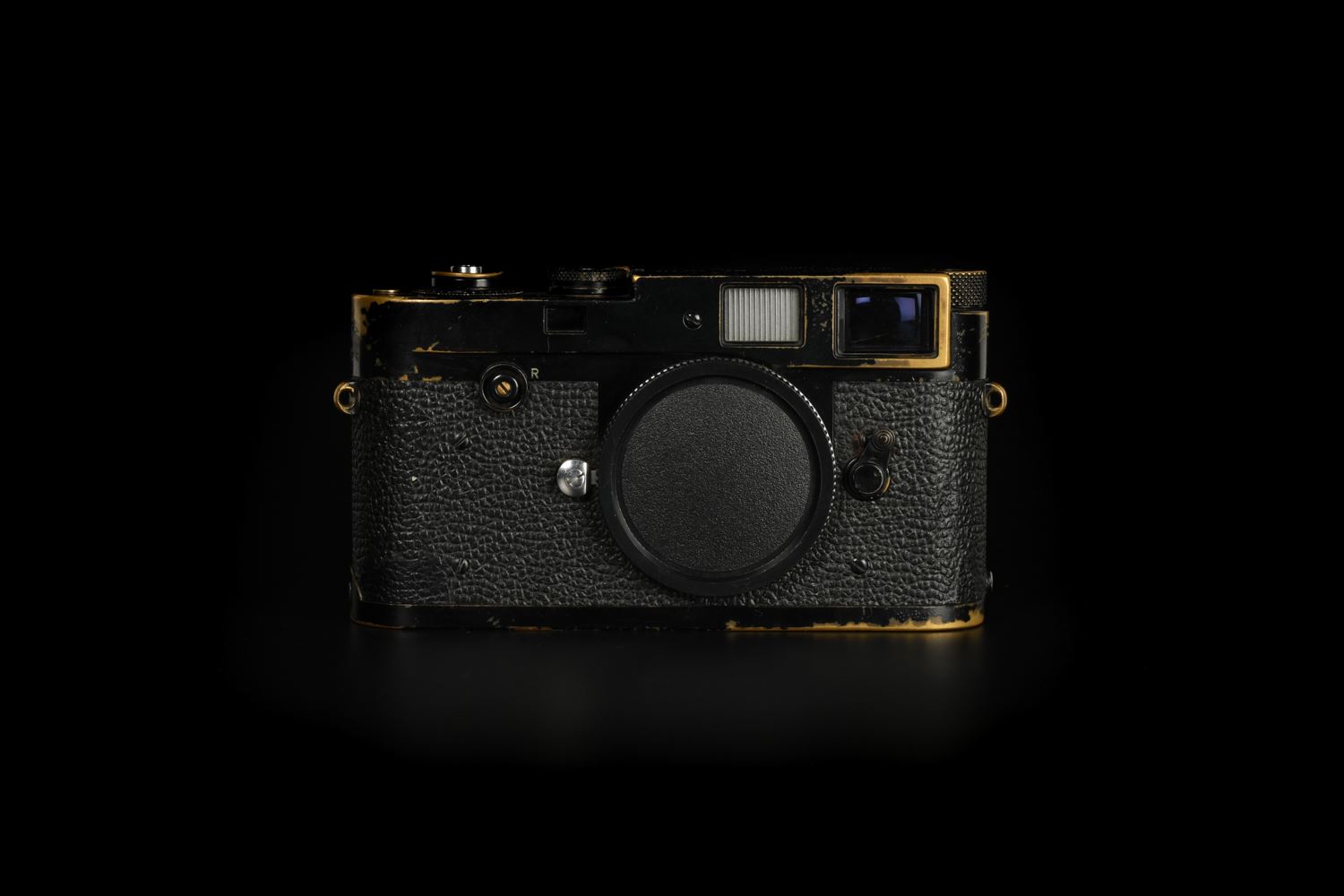 Picture of Leica M2 with Leicavit Black Paint