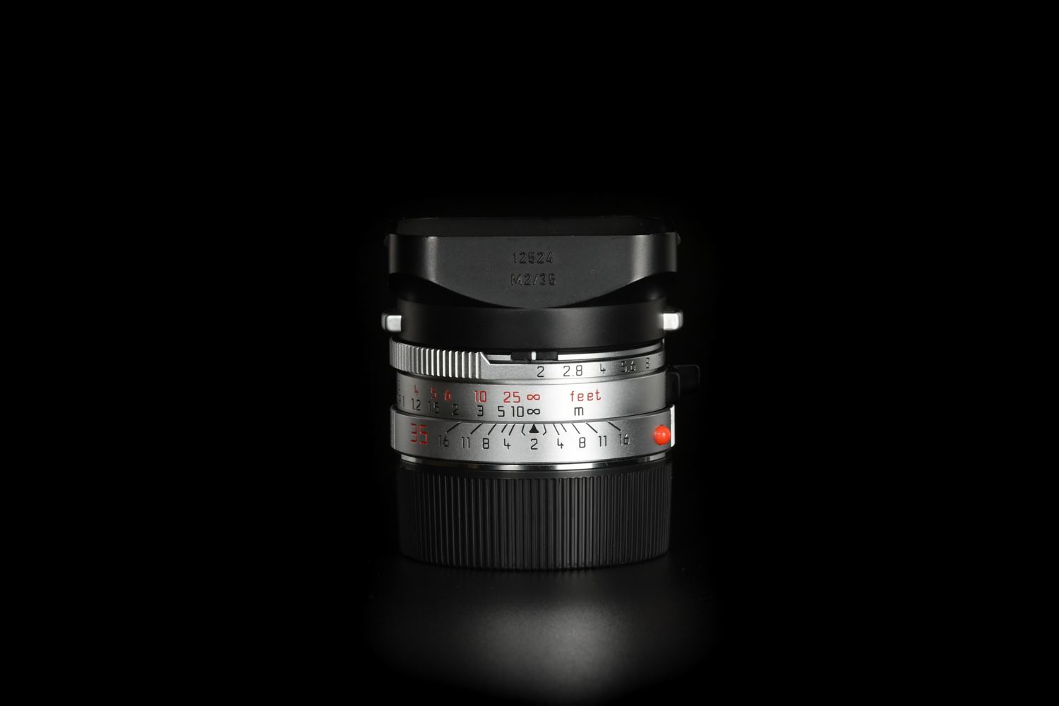Picture of Leica Summicron-M 35mm f/2 Ver.4 7-element Silver