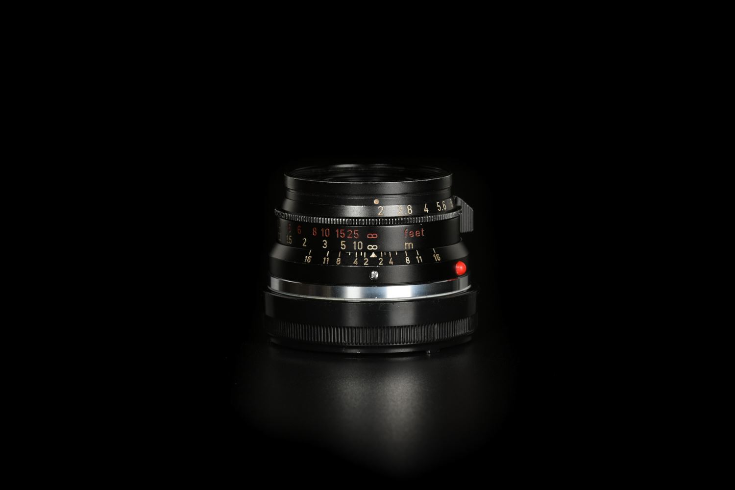 Picture of Leica Summicron-M 35mm f/2 Ver.1 8-element Canada Black Paint M2
