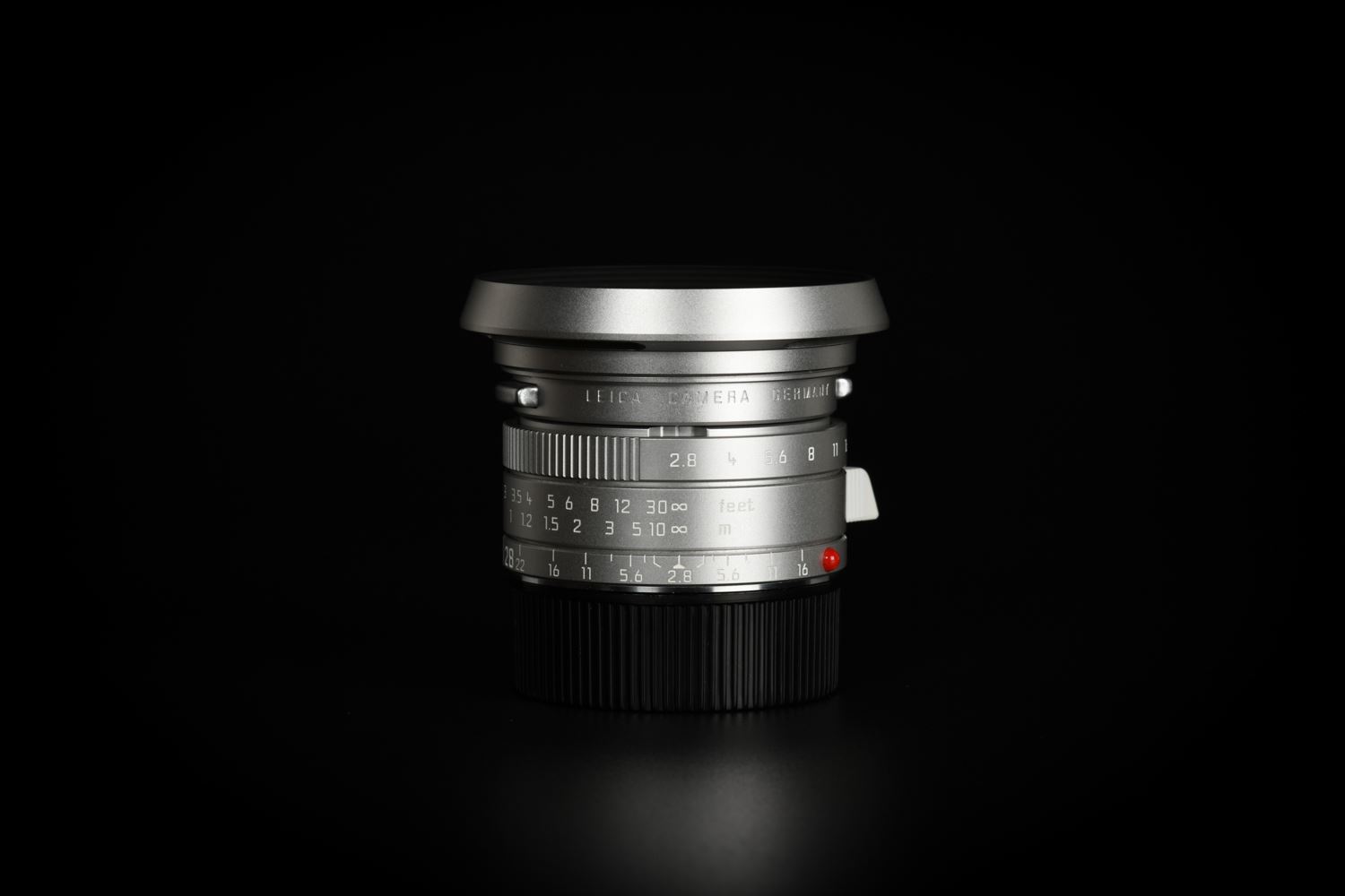 Picture of Leica Elmarit-M 28mm f/2.8 ASPH Silver, The White Edition