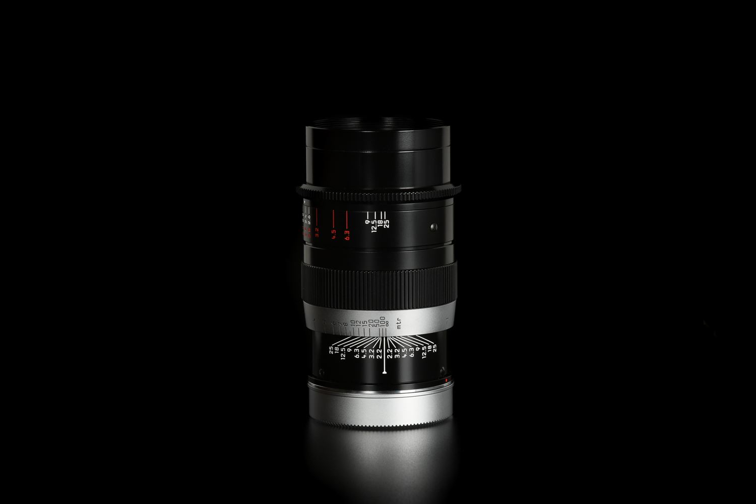 Picture of Leica Thambar-M 90mm f/2.2 Black Prototype