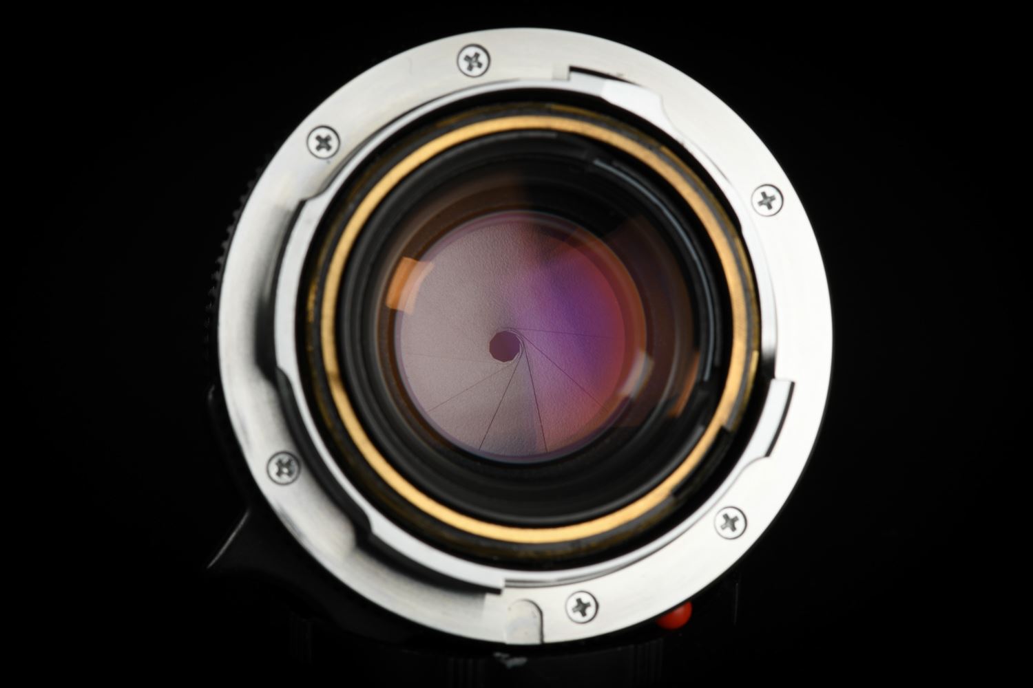 Picture of Leica Summicron-M 35mm f/2 Ver.4 7-element Black Canada