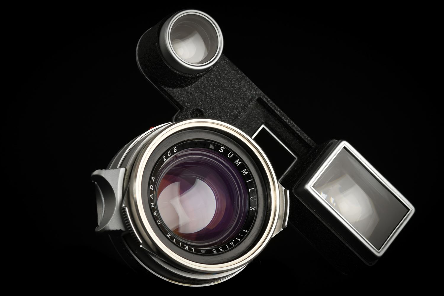 Picture of Leica Summilux-M 35mm f/1.4 Ver.1 Steel Rim Silver M3