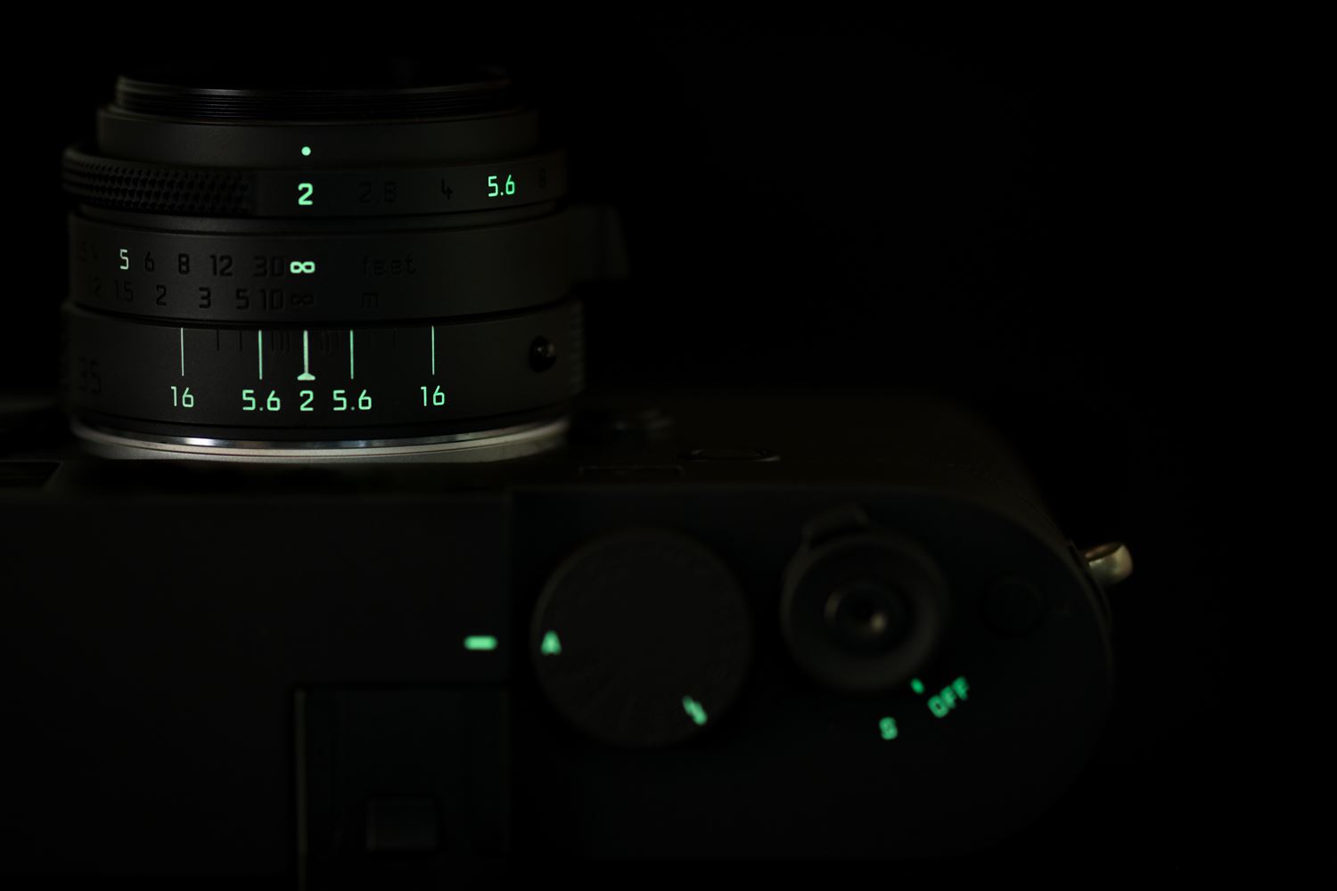 Picture of Leica M Monochrom Stealth Set