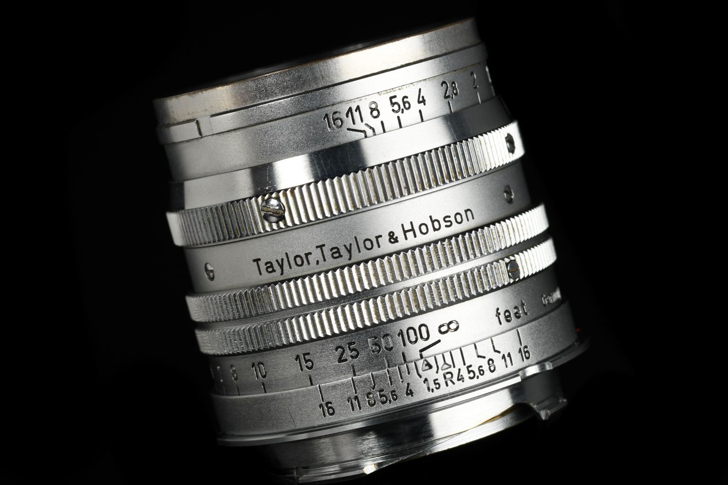 Picture of Leica Summarit 5cm f/1.5 Screw LTM with LTM Ring