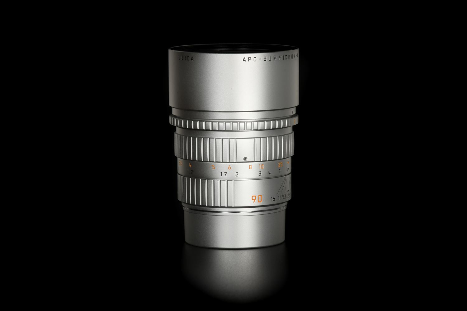Picture of Leica M9-P ‘Edition Hermes' - Série Limitée Jean-Louis Dumas with Summicron 28mm f/2 ASPH, Noctilux 50mm f/0.95 ASPH, APO-Summmicron 90mm f/2 ASPH