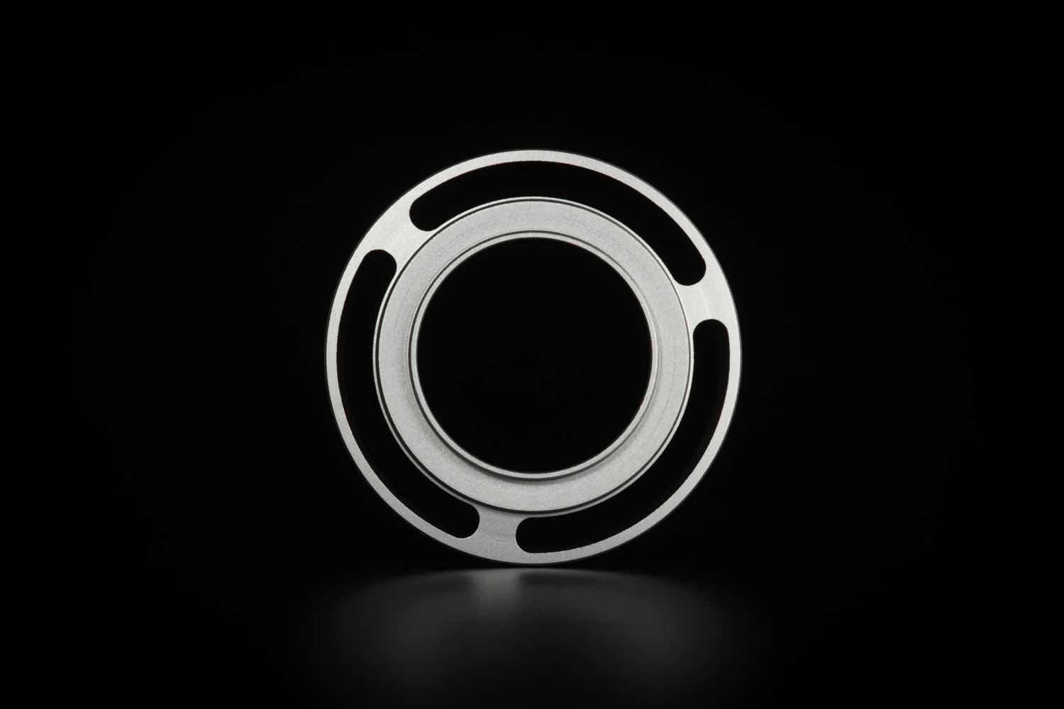 Picture of Silver Ventilated Lens Hood made for Leica E39 lenses