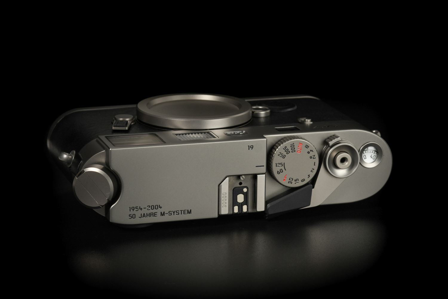 Picture of Leica M7 Titanium 3 Lenses Full set