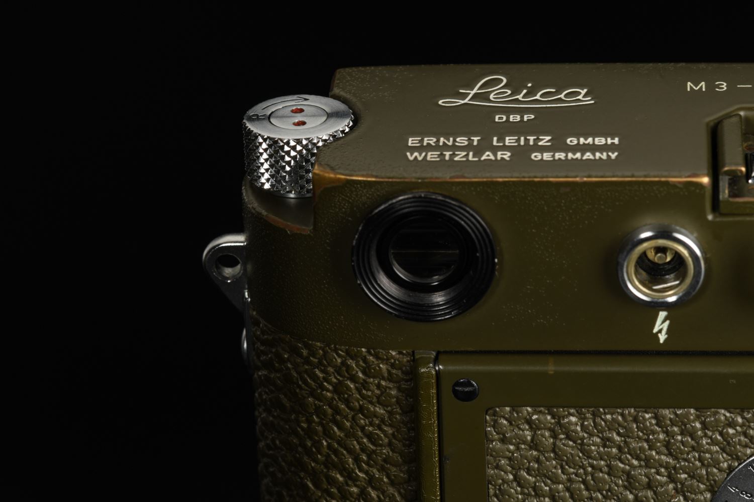 Picture of Leica M3 Olive Early First Batch with Elmar 5cm f/3.5 Bundeseigentum