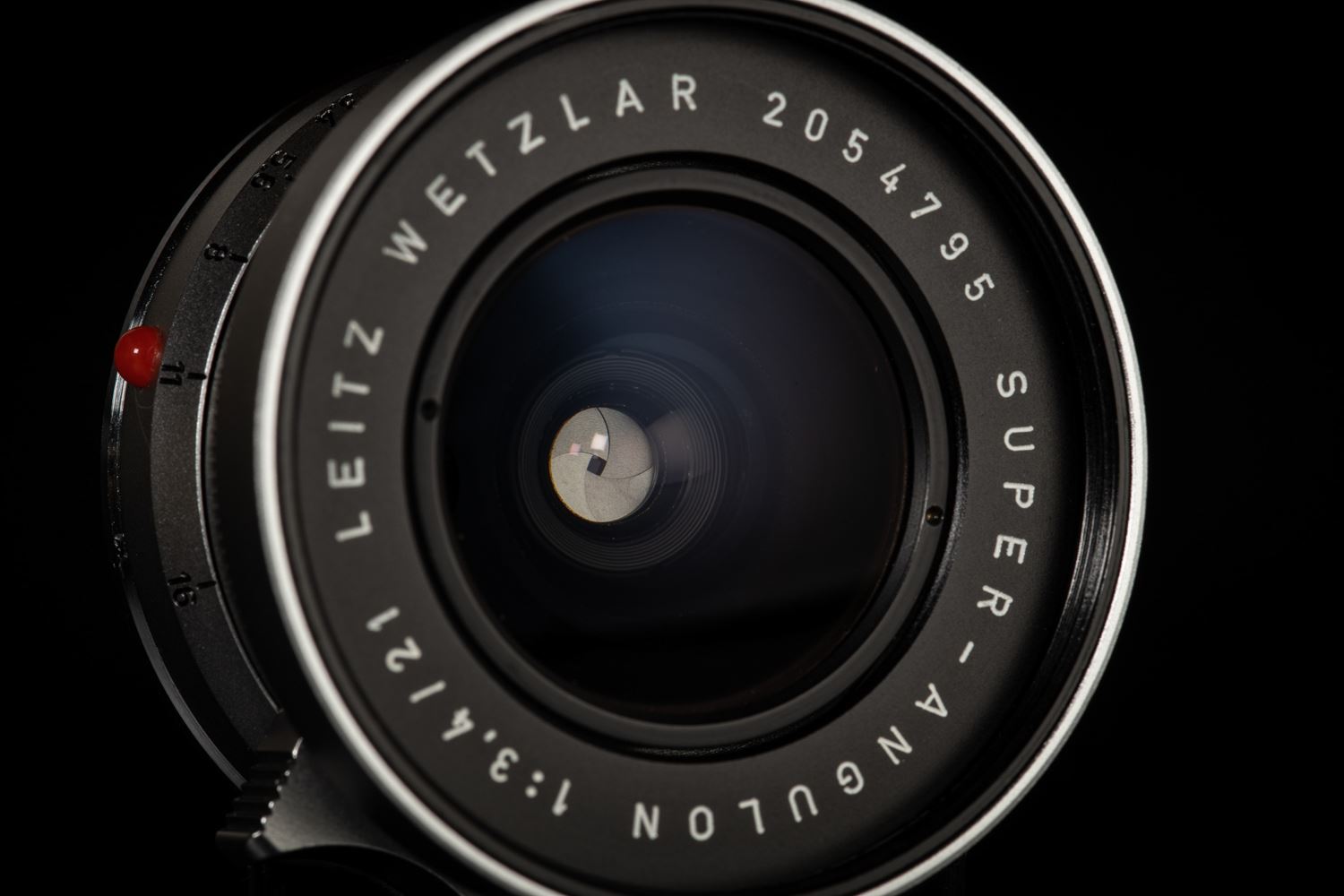 Picture of Leica Super-Angulon 21mm f/3.4 Silver with View Finder