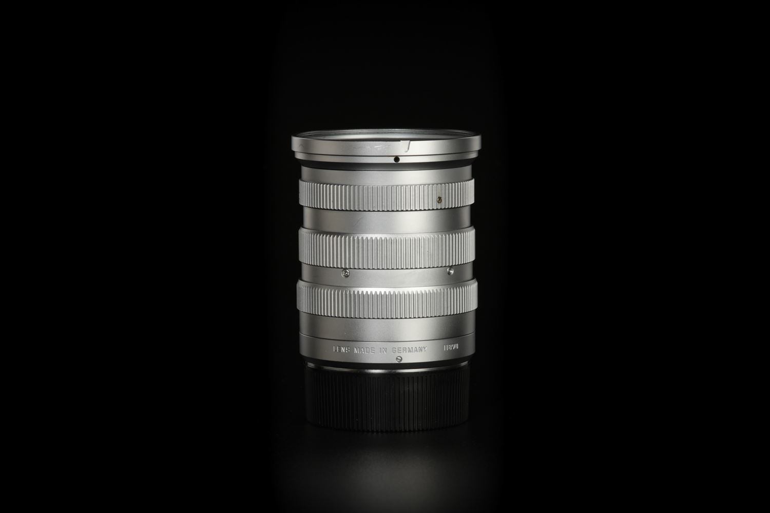 Picture of Leica Tri-Elmar-M 28-35-50mm f/4 ASPH Ver.1 Silver Chrome