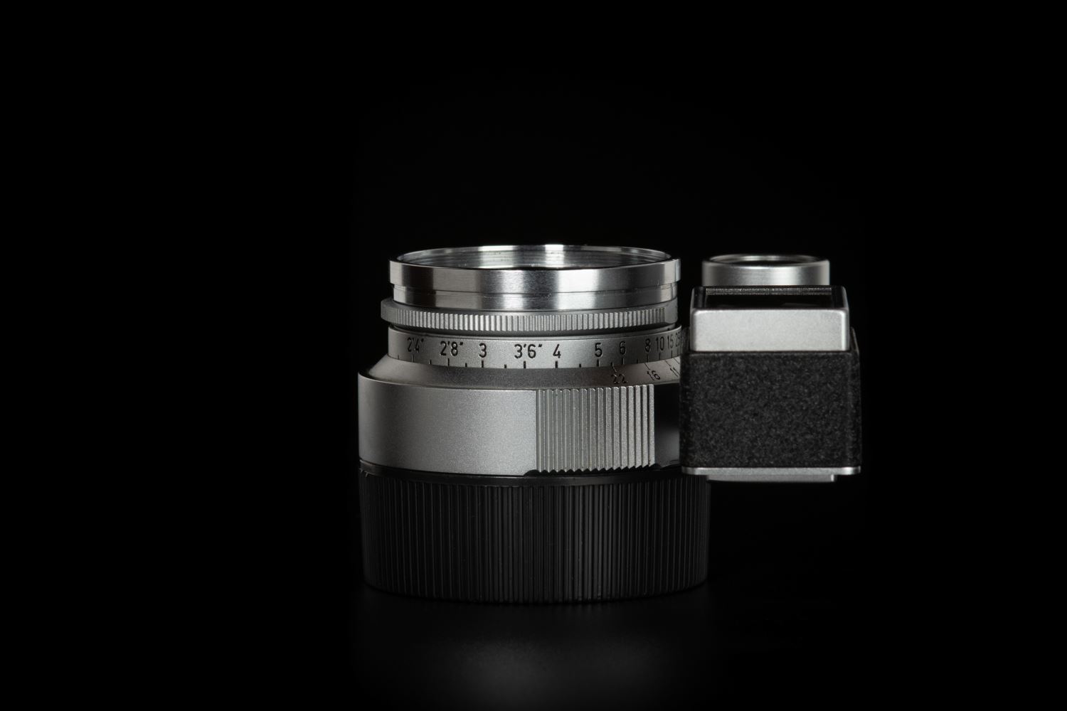 Picture of Leica Summaron 35mm f/3.5 With M3 goggle attachment