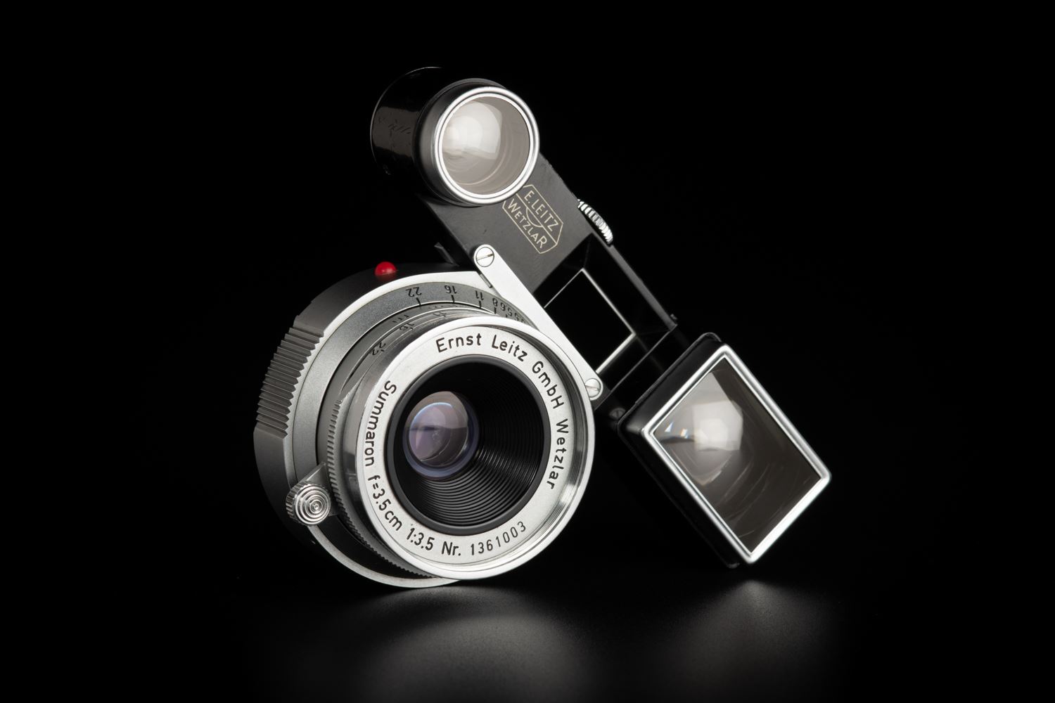 Picture of Leica Summaron-M 35mm f/3.5 Silver for M3 Black Paint Goggle
