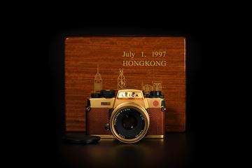 Picture of leica r6.2 gold with summicron-r 50mm f/2 "july 1, 1997 hong kong"