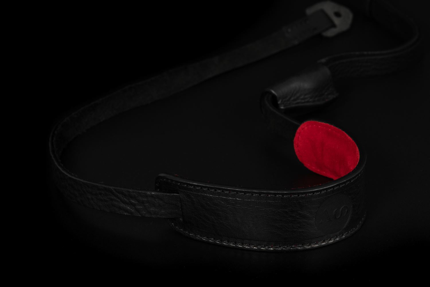 Picture of Angelo Pelle Neck Strap, Padded - Black