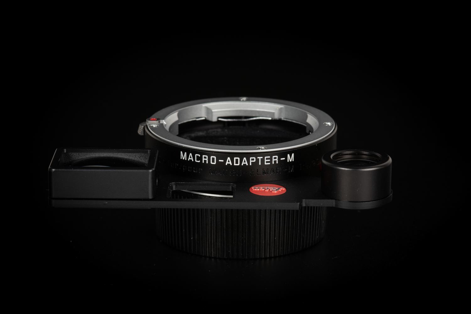 Picture of Leica Macro-Elmar-M 90mm f/4 Silver with Macro-Adapter