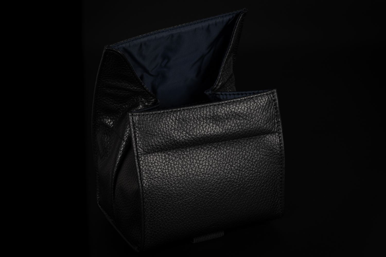 Picture of Artisan & Artist ACAM-77 Black Leather Pouch