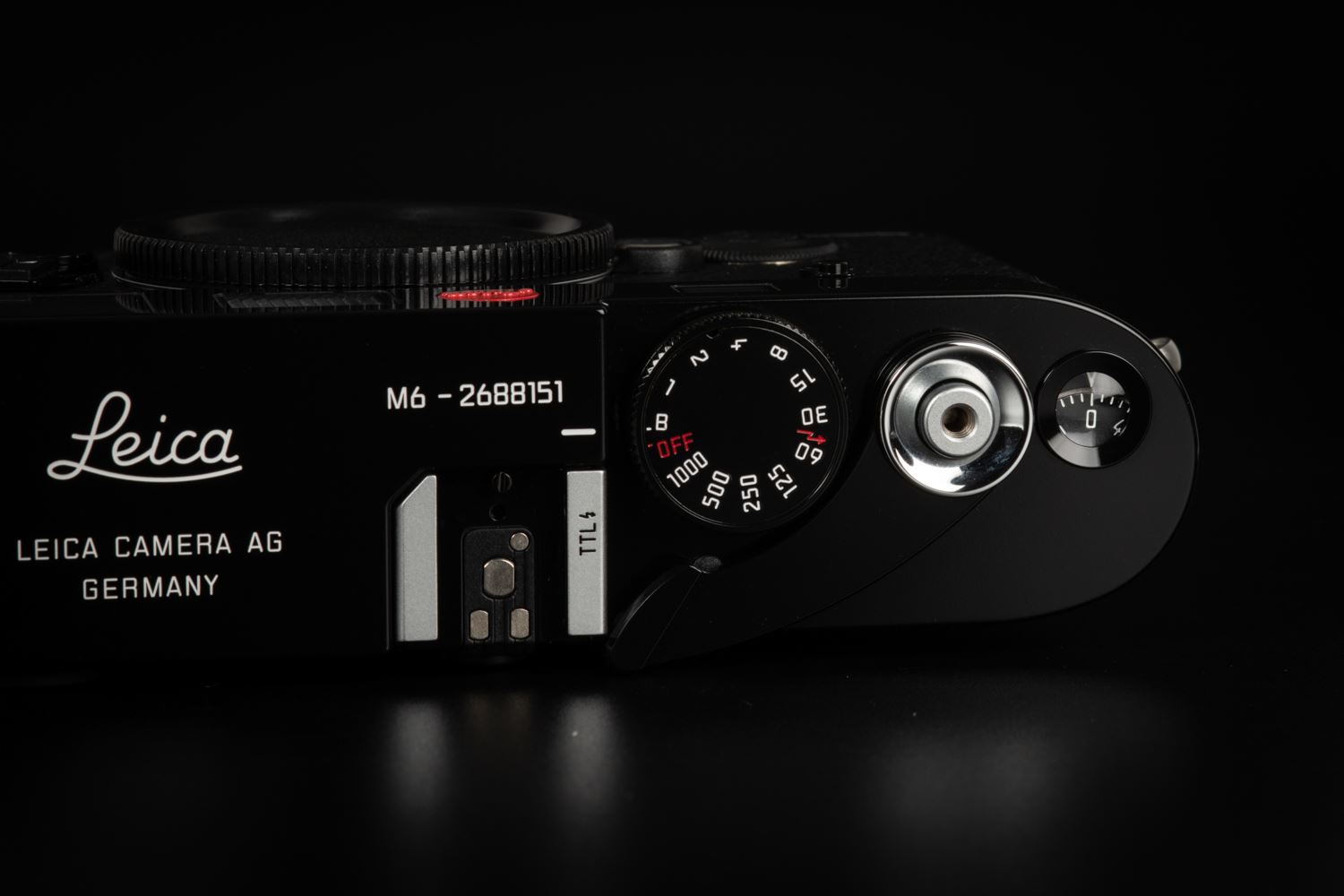 Picture of Leica M6 TTL 0.85 Black Paint 'Dragon 2000' Limited Edition