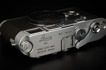 f22cameras | Leica M8.2 Black Paint (351xxxx)