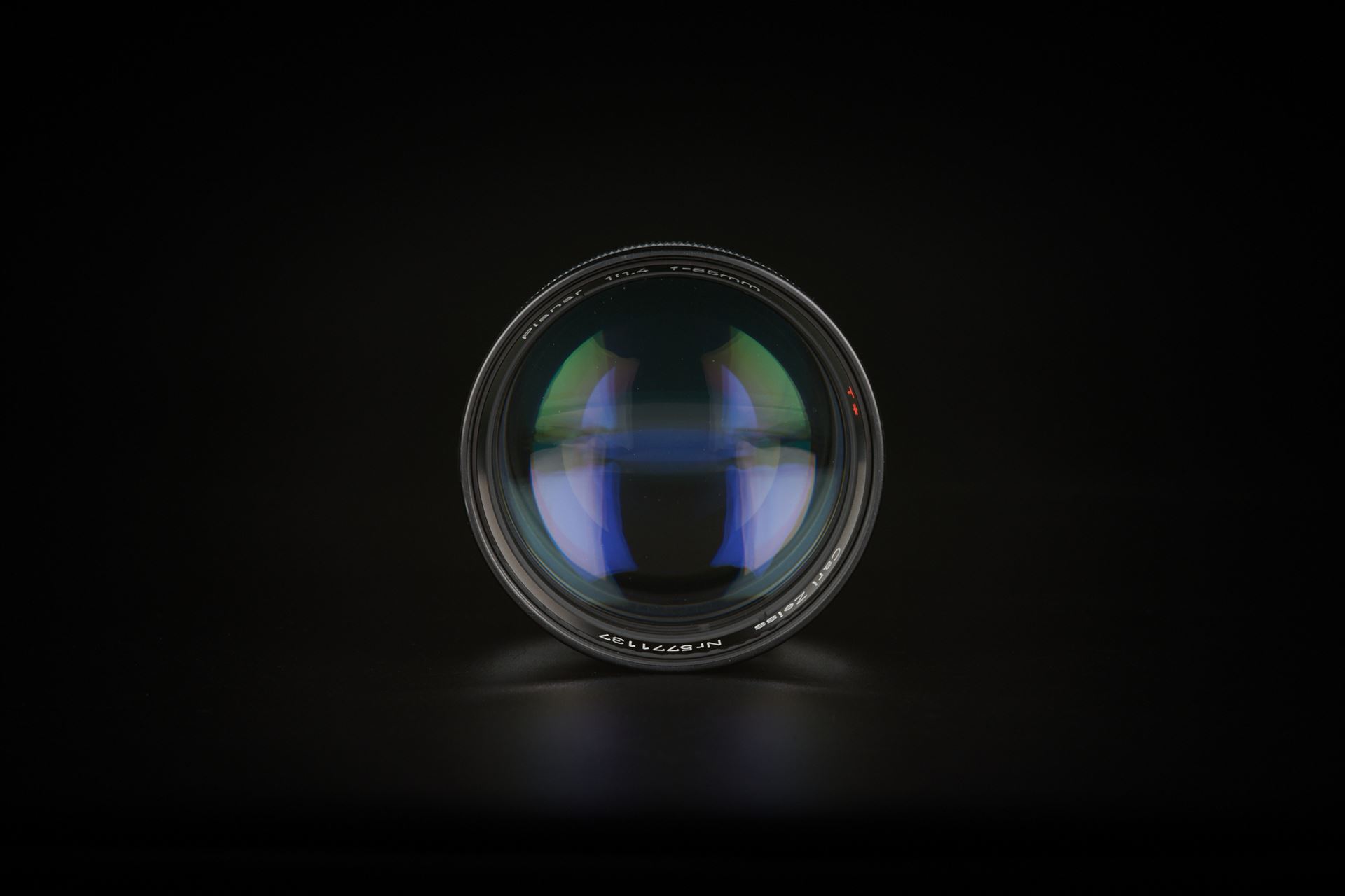 Picture of contarex planar 85mm f/1.4