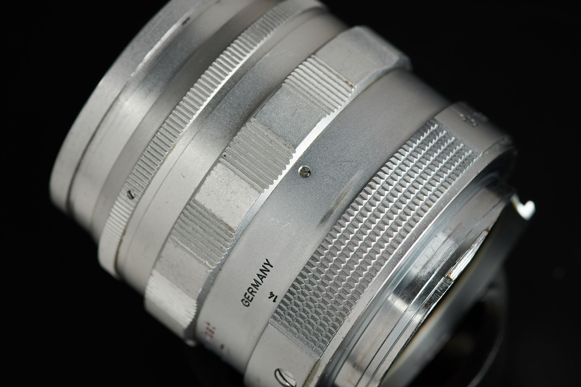 Picture of leica summilux 50mm f/1.4 ver.1 e43 silver