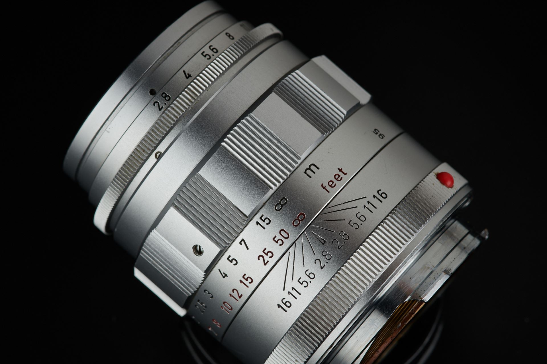 Picture of leica tele-elmarit-m 90mm f/2.8 silver