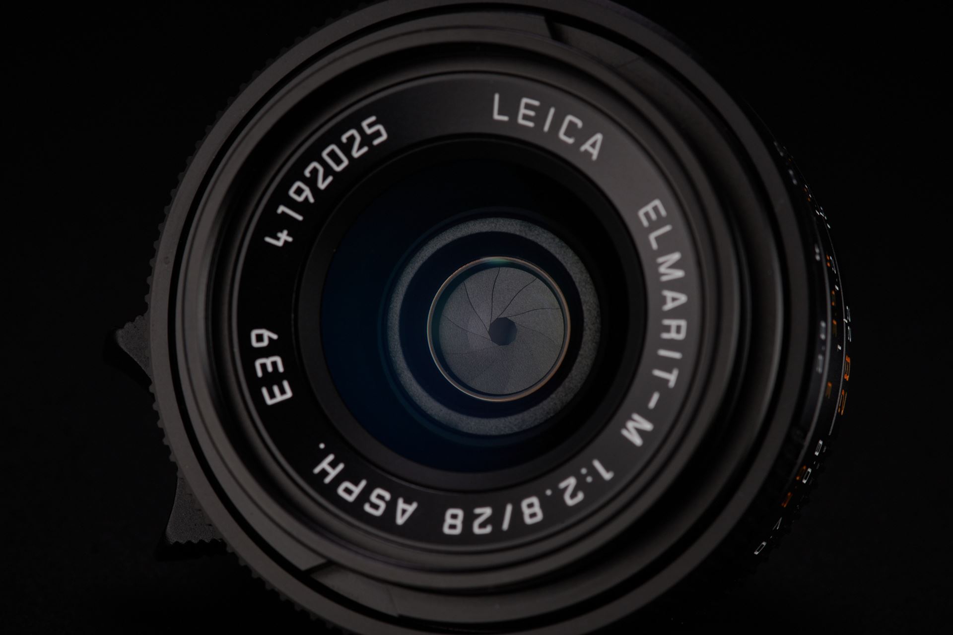 Picture of Leica Elmarit-M 28mm f/2.8 ASPH. Ver.1 Black