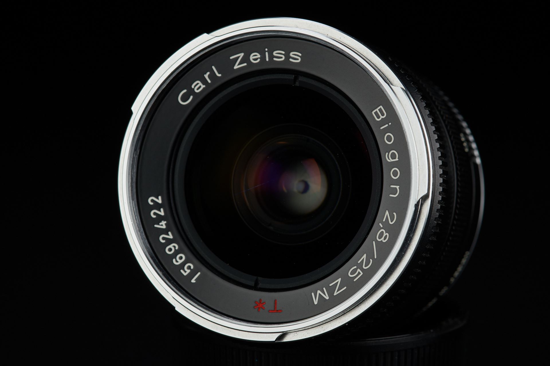Picture of Carl Zeiss ZM 25mm f/2.8 Biogon Black