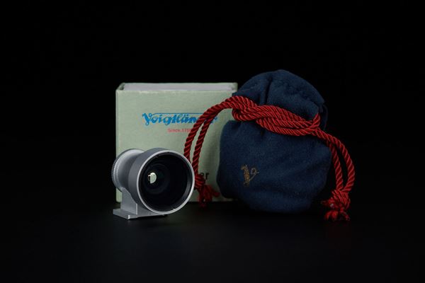 Voigtlander 28mm Viewfinder - f22cameras