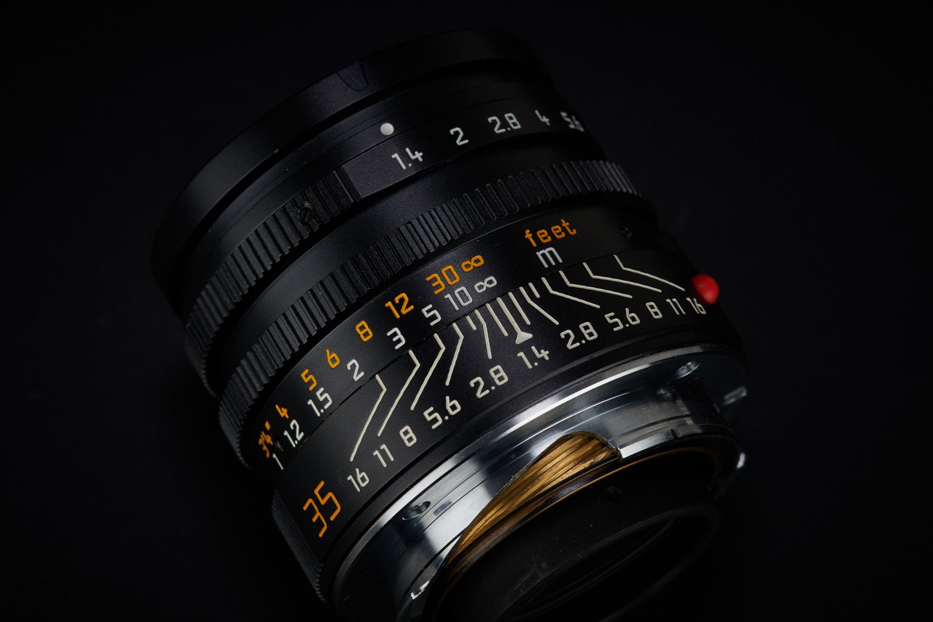f22cameras | Leica Summilux-M 35mm f/1.4 ASPHERICAL Double ASPH 