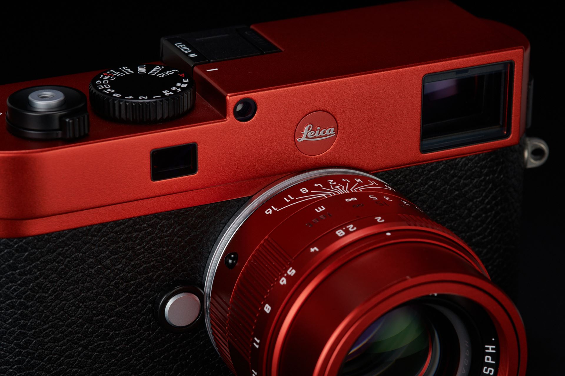 Picture of Leica M-Typ 262 "Red" w/ APO-Summicron-M 50mm f/2 ASPH "Red"