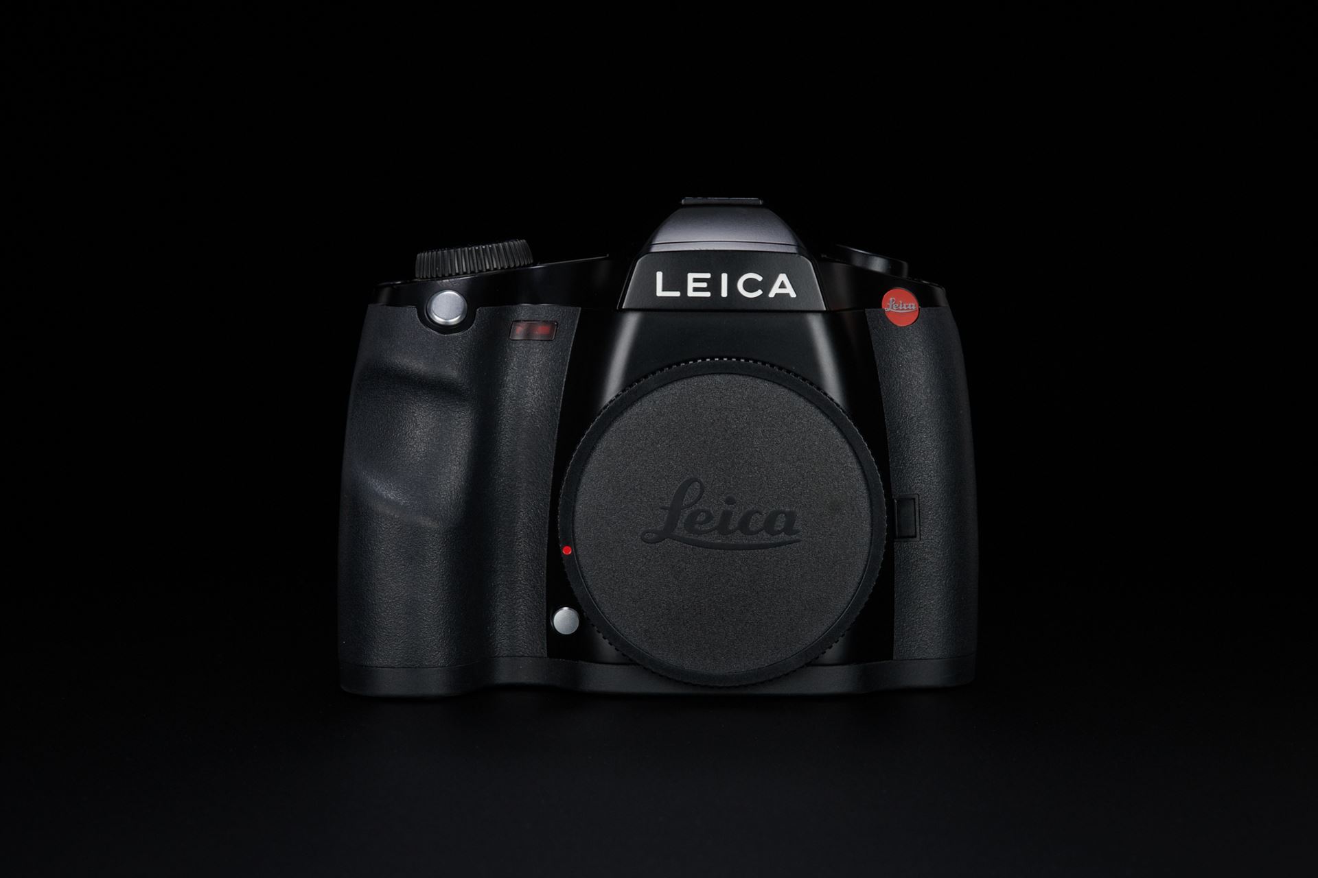 Picture of Leica S (Typ 006) w/ Leica Elmarit-S 30mm f/2.8 Asph. CS, Leica Summicron-S 100mm f/2 Asph., and Leica APO-Elmar-S 180mm f/3.5 CS