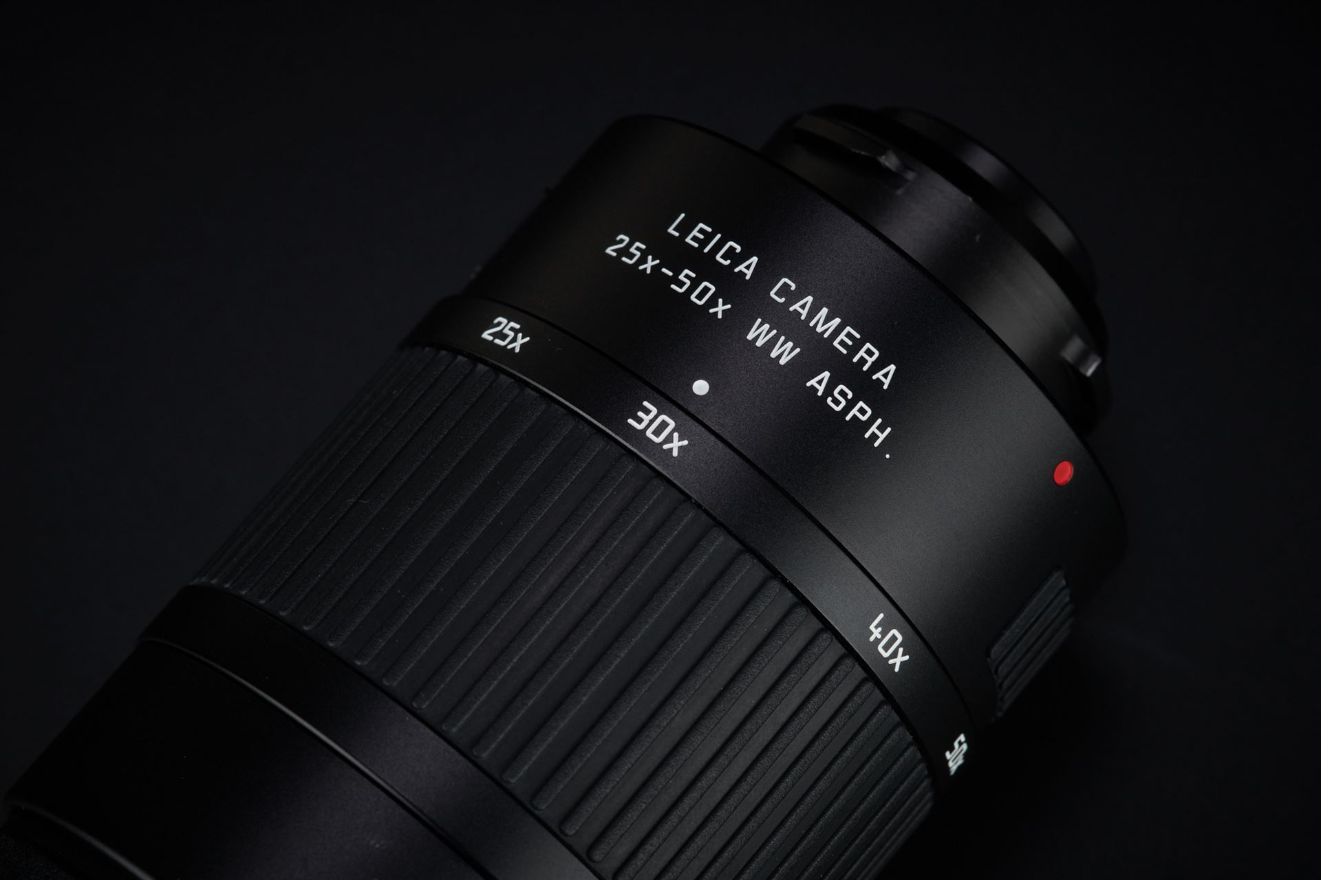 Picture of Leica APO-Televid 82 w/ Leica Zoom Eyepiece 25x-50x WW Asph. and Leica Ever Ready Case