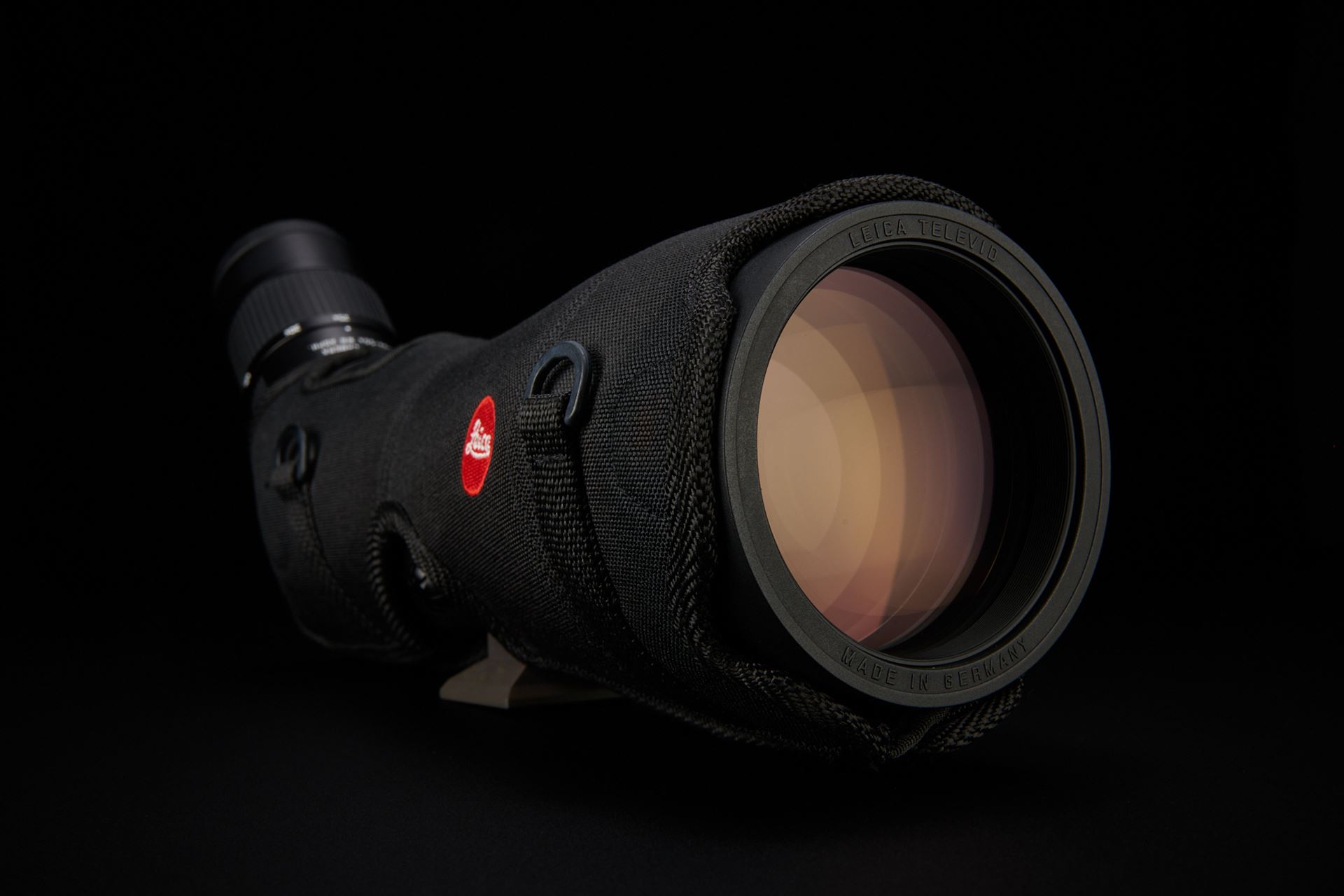 Picture of Leica APO-Televid 82 w/ Leica Zoom Eyepiece 25x-50x WW Asph. and Leica Ever Ready Case