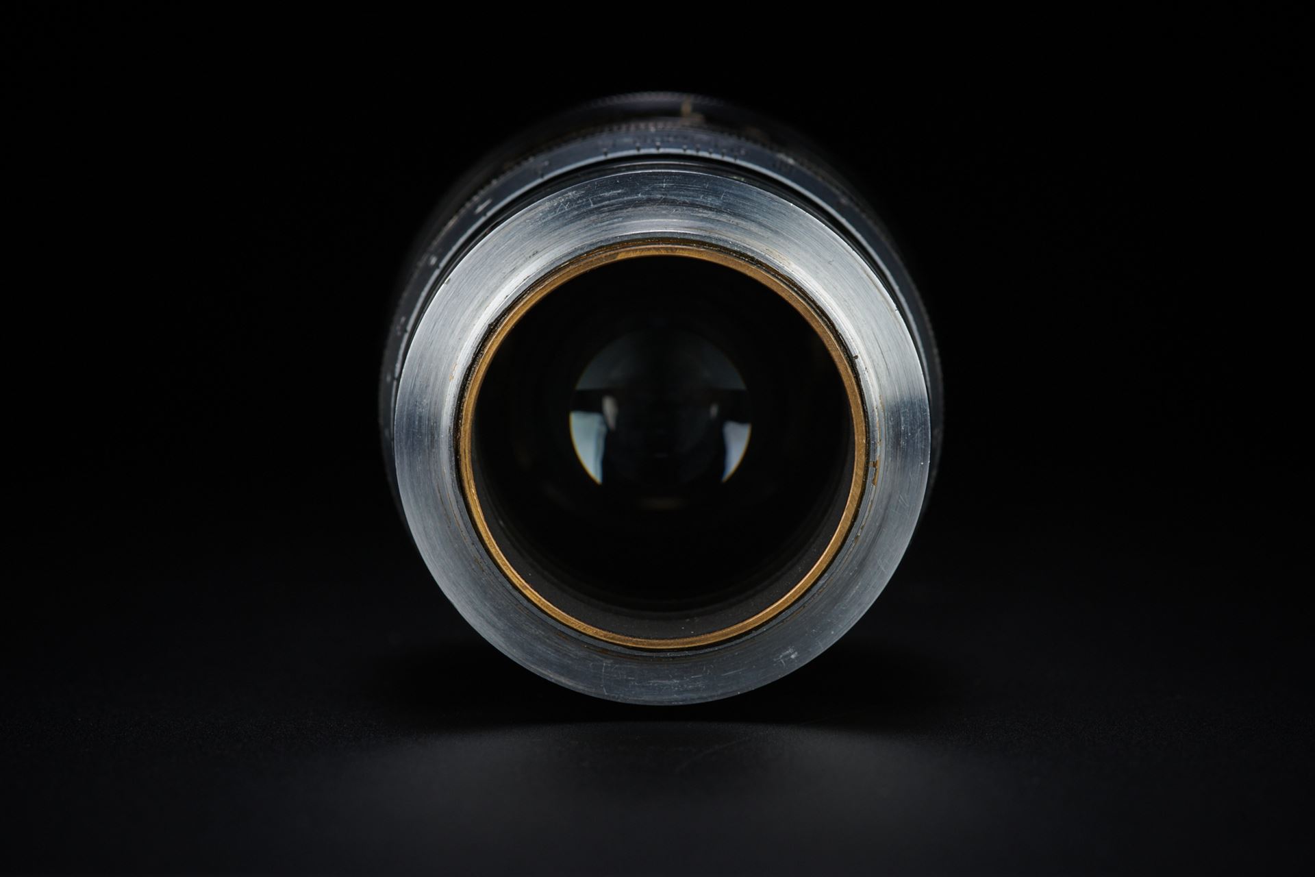 Picture of Leica Thambar 9cm f/2.2 LTM