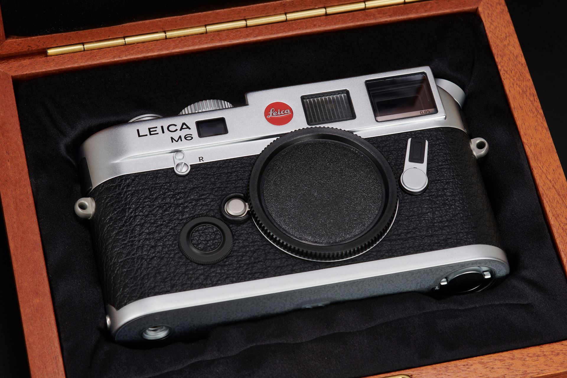 Picture of Leica M6 TTL 0.85 "Die Letzten 999 M6" Chrome (573/999)